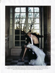 Vogue Paris - 2006 04 -205.jpg