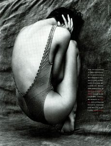 Sole_Ferri_Vogue_Italia_June_1989_03.thumb.png.805811fde1122ec52b41392aefcc1055.png