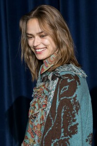 backstage-defile-etro-automne-hiver-2019-2020-milan-coulisses-137.thumb.jpg.f0905645fabfde94d8cf59555dc3367b.jpg