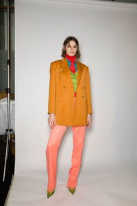 backstage-defile-versace-automne-hiver-2019-2020-milan-coulisses-109.thumb.jpg.47d4c33bbafeb28022e960b869dd1102.jpg