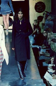 bella-freud-ss-1998-3.thumb.jpg.07b178f5a3b5611368c55b972a27c394.jpg