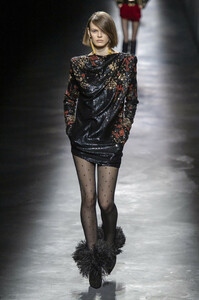 saint-laurent-rf19-0387.thumb.jpg.f2af42bbdf05d5f330049e0c471d5338.jpg