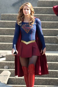 Melissa-Benoist-Supergirl-3rd-Season-Vancouver-Canada-May-2-2018-025.jpg