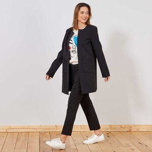 manteau-droit-col-rond-noir-femme-wq104_2_zc2.jpg