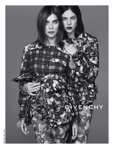 1061830338_Mert__Marcus_Givenchy_Fall_Winter_13_14_01.thumb.png.08a2ef451672720dc5d5ca6ce511c4f5.png