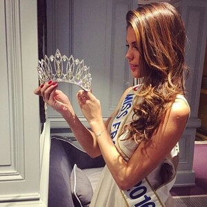 fan_iris_mittenaere - BM1Bp55DJrO.jpg