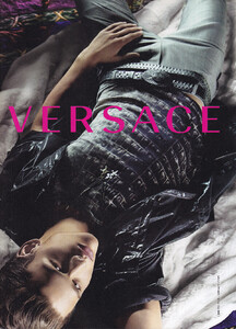 2010-ss-Versace-1.jpg