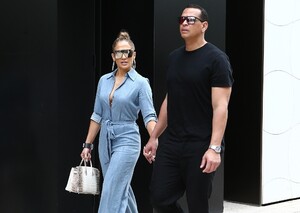         jlo210419BZNimage103.jpg