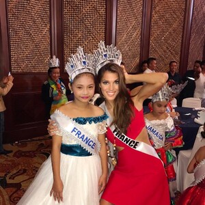 irismittenaeremf - BPW2FlaAW_J.jpg