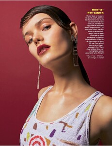 Grazia_17.4.19-page-015.jpg