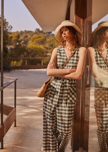 Mango-Spring-Summer-2019-Linen-Lookbook04.thumb.jpg.c542b310b5bb3699442b62e9e68153bc.jpg