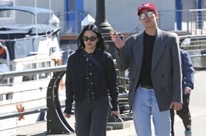 camila-mendes-out-in-vancouver-03-31-2019-2.jpg