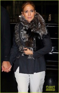 jennifer-lopez-alex-rodriguez-dinner-date-nyc-01.jpg