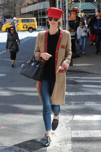 nicky-hilton-street-style-04-10-2019-6.jpg