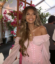 underyourspell's avatar