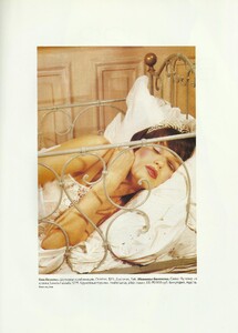 elle russia january 1998 model larissa bondarenko6.jpg