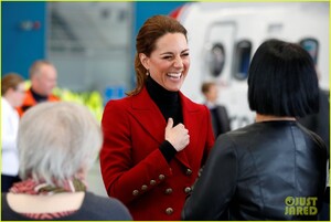 kate-middleton-prince-william-visit-wales-13.jpg