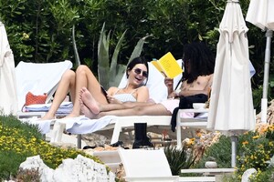 kendall-jenner-in-bikini-at-hotel-du-cap-eden-roc-in-cap-d-antibes-05-23-2019-0.jpg