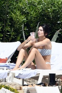 kendall-jenner-in-bikini-at-hotel-du-cap-eden-roc-in-cap-d-antibes-05-23-2019-11.jpg