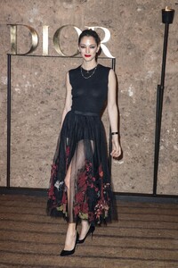 sofia-sanchez-christian-dior-couture-s-s20-cruise-collection-in-marrakech-3.jpg