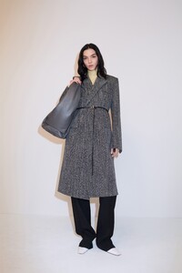 00008-BOTTEGA-VENETA-RESORT-20.thumb.jpg.870e09545d85ae3099a7d0ade538b6de.jpg