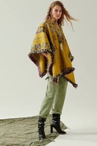 00028-ETRO-Resort-20-credit-Mel-Bles.thumb.jpg.0866df95236d8cc265cf3deb498e84e6.jpg