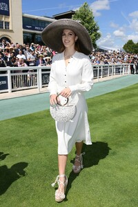 e324131256870514 (2).jpg