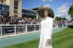 5d312a1256870444 (2).jpg