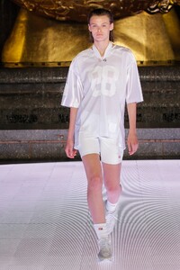 Alexander-Wang-Spring-2020-The-Impression-057.thumb.jpg.9608690d4718c2e41846aded27d93c7d.jpg