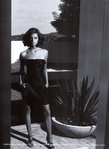 Meisel_Vogue_Italia_October_2003_30.thumb.png.80f1eee223d4737b331b1e25f1a34bb9.png