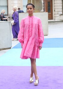 gugu-mbatha-raw-royal-academy-of-arts-summer-exhibition-party-2019-in-london-2.jpg