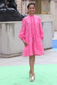 gugu-mbatha-raw-royal-academy-of-arts-summer-exhibition-party-2019-in-london-6.jpg
