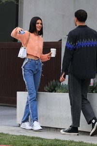 kendall-jenner-out-in-west-hollywood-06-25-2019-3.jpg