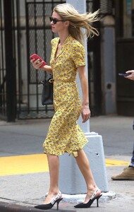nicky-hilton-casual-style-new-york-06-06-2019-0.jpg
