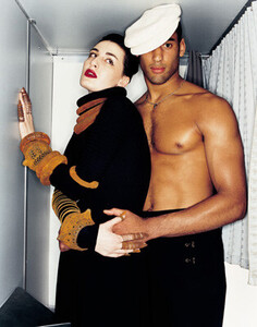 Erin_Mondino_Jean_Paul_Gaultier_Fall_Winter_99_00_02.thumb.jpg.7c6804704fd9d978d80c77b6d2c4528a.jpg