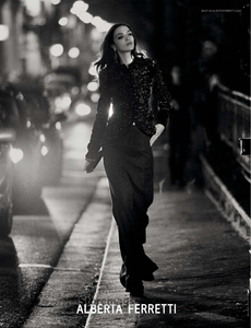 Lindbergh_Alberta_Ferretti_Fall_Winter_13_14_02.thumb.png.4a238d6d270080ff475182f9a8594e5d.png