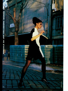 Lindbergh_Vogue_Italia_January_1985_03.thumb.png.2a634e6aae13e79fef1d57eb6f50007c.png