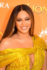 beyonce-the-lion-king-premiere-in-london-1.jpg