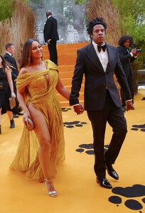 beyonce-the-lion-king-premiere-in-london-4.jpg