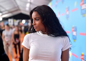 ciara-nickelodeon-kids-choice-sports-2019-in-santa-monica-5.jpg