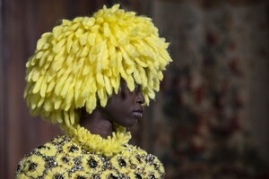 detail-defile-valentino-automne-hiver-2019-2020-paris-detail-148.thumb.jpg.1511eabb15ade60f691b5b350153172b.jpg