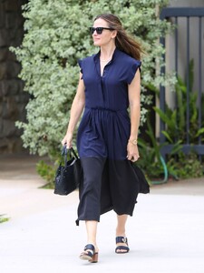 jennifer-garner-out-in-los-angeles-07-21-2019-3.jpg