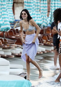 kendall-jenner-in-a-bikini-mykonos-07-07-2019-0.jpg