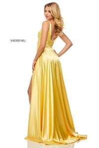 sherrihill-52410-yellow-dress-2.jpg-600.thumb.jpg.5bad93a4e34951386798f9e2268b5be4.jpg
