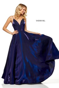 sherrihill-52424-navy-dress-2.jpg-600.thumb.jpg.5819d31901c8a669e851d6deef050e30.jpg