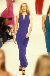 1457853870_RalphLauren1996WomenRTW130.thumb.jpg.f52b18575cb53a167e790fa8433b318d.jpg