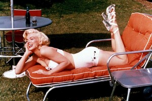 18935_marilynmonroe_mj0611_122_580lo.jpg