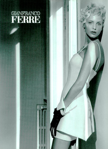 Rheims_Gianfranco_Ferre_Spring_Summer_1994_01.thumb.png.8466c4b2f67cf39b6a5fddbb75370743.png