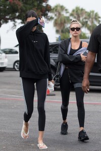 hailey-rhode-bieber-and-kendall-jenner-out-in-west-hollywood-08-19-2019-6.jpg