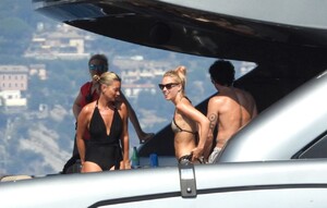kate-moss-on-the-yacht-in-portofino-08-08-2019-6.jpg